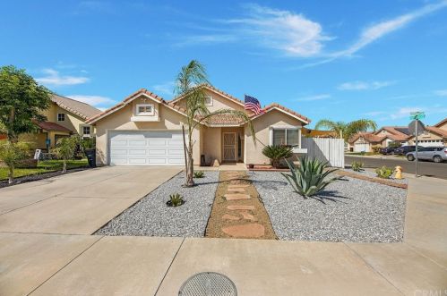 366 Aurora Dr, Perris, CA 92571-2693