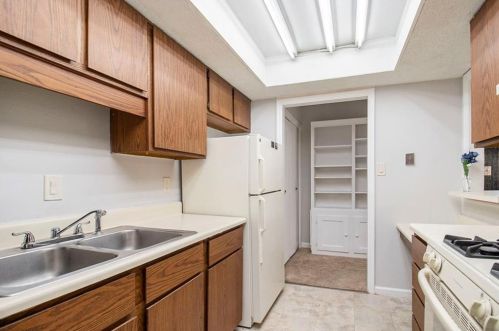 3441 Ivys Walk, Atlanta GA  30340-4042 exterior