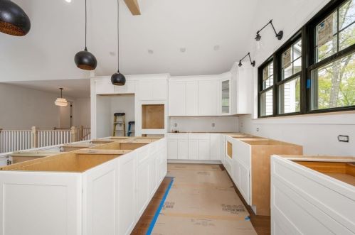 645 Glendale Rd, Wilbraham MA 01095 exterior