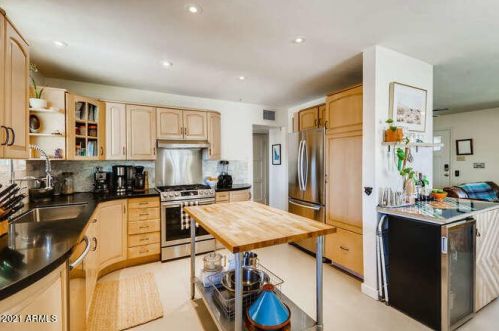 4233 17 Ave, Phoenix AZ 85027-5308 exterior