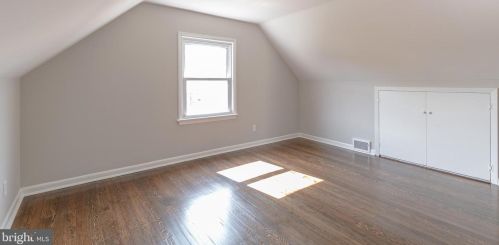 1871 Arena Dr, Trenton NJ 08610-2605 exterior