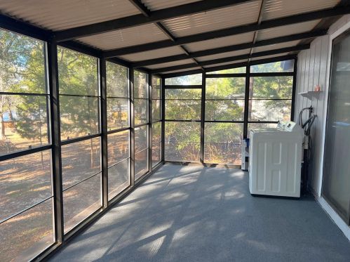 453 Squirrel Rd, Defuniak Springs FL 32433-7682 exterior