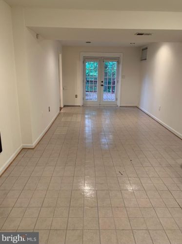 14539 Cutstone Way, Silver Spring MD  20905-7432 exterior