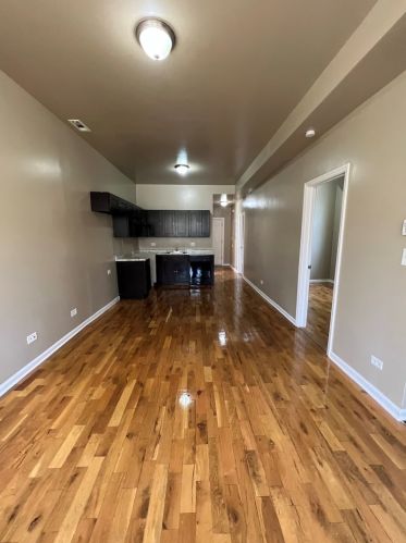 5144 Throop St, Chicago IL 60607-2534 exterior