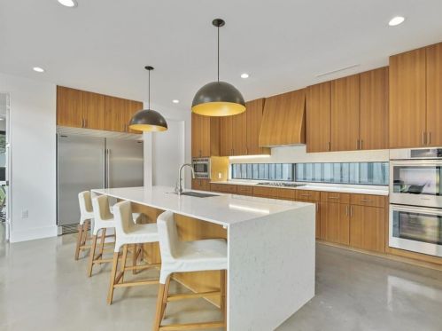 5708 Driftwood Dr, Austin TX 78731-2642 exterior