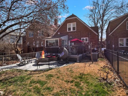 6423 Murdoch Ave, Saint Louis MO 63109-2656 exterior