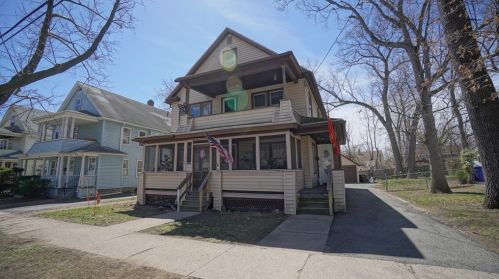 54 Wayne St, Springfield MA  01118-2036 exterior