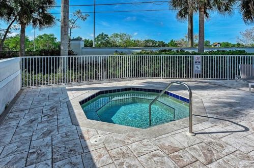 16211 Ravina Way, Naples FL 34110-3269 exterior