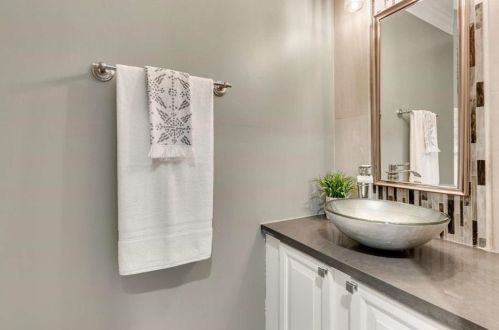 801 Defoors Ml Cir, Atlanta GA 30318-2392 exterior