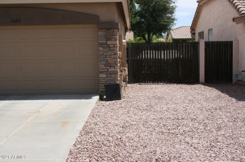 1425 Morelos St, Chandler AZ  85224-7247 exterior