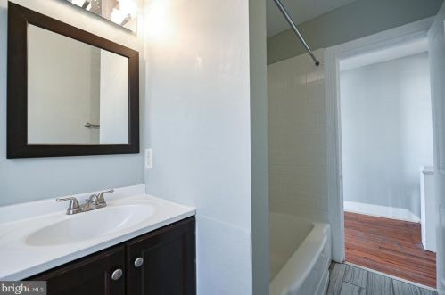 46 4 St, Pottstown PA 19464-5215 exterior