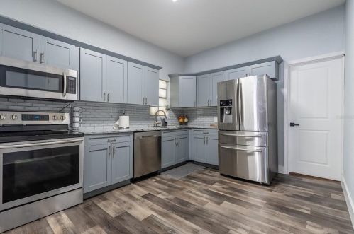 2406 Armenia Ave, Tampa FL  33607-2604 exterior