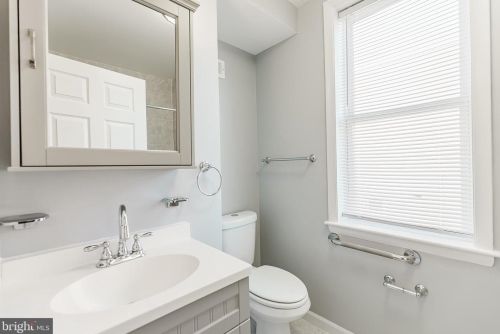 1626 Franklin St, Philadelphia PA 19148-1223 exterior