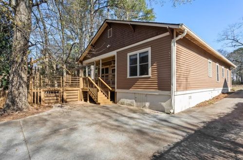 1037 Bouldercrest Dr, Atlanta GA 30316-2269 exterior