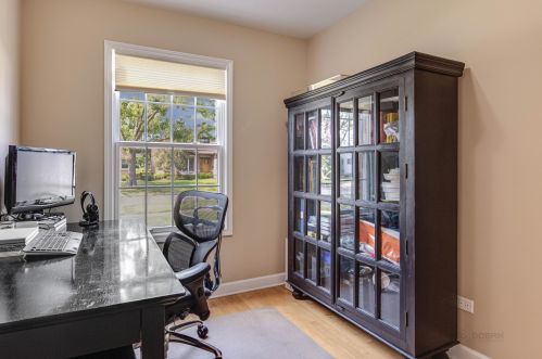 861 Linden Ave, Elmhurst IL 60126-5312 exterior