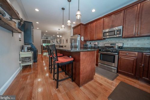 1505 Dickinson St, Philadelphia PA 19146-4830 exterior