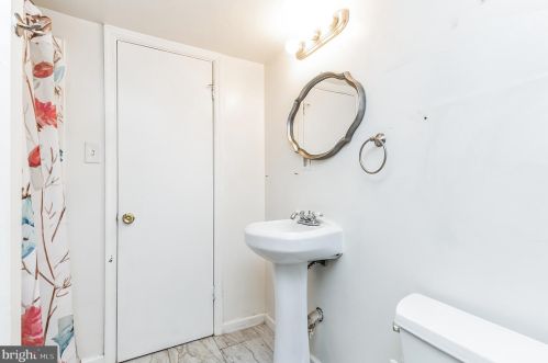 1233 Windmill Ln, Silver Spring MD  20905-6055 exterior