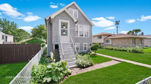 2633 98th St, Chicago, IL 60805-3237