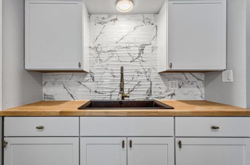 5451 Cherry St, Milwaukee WI  53208-2106 exterior