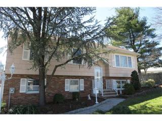 148 Walton St, Edison, NJ 08817-5413