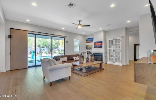 6030 5 Ave, Phoenix AZ 85003-2524 exterior