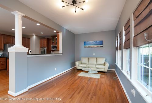 16 Pate Dr, Middletown NJ 07748-1700 exterior