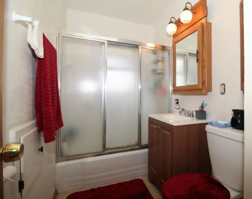 7406 Derby Pl, Milwaukee WI 53209-5841 exterior