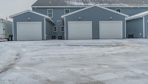 250 Monroe Ave, Meskegon, MI 49441-2014