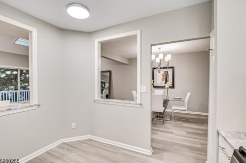 502 Park Pl, Springfield NJ  07081-3504 exterior