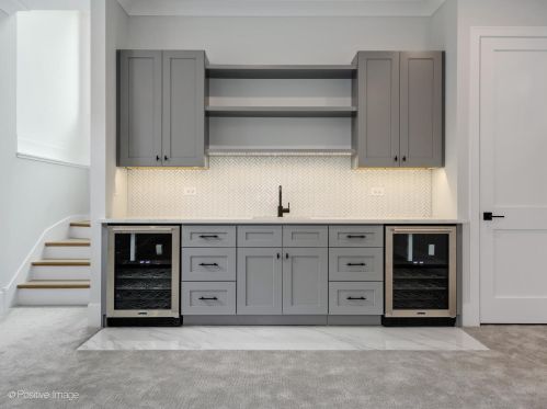 1943 Honore St, Chicago IL  60622-1044 exterior