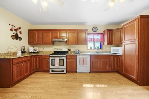 11154 Whipple St, Chicago IL 60655-2328 exterior