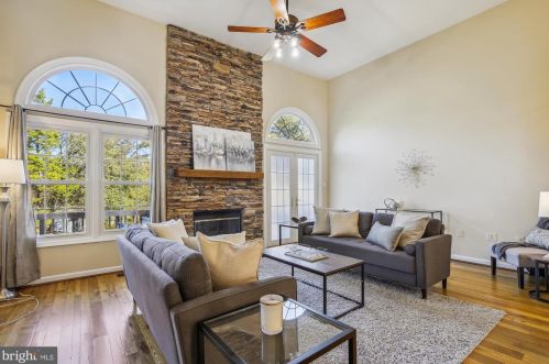 7027 Chesley Search Way, Alexandria VA 22315-4754 exterior