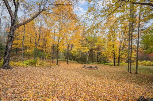 5278 Lakewood Rd, Duluth MN 55804-2817 exterior