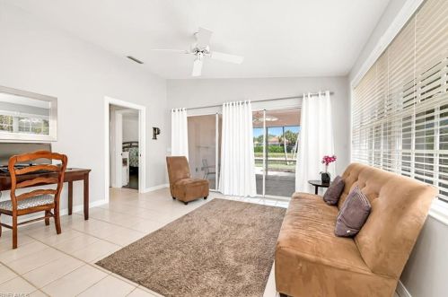 4058 Los Altos Ct, Naples FL 34109-1301 exterior