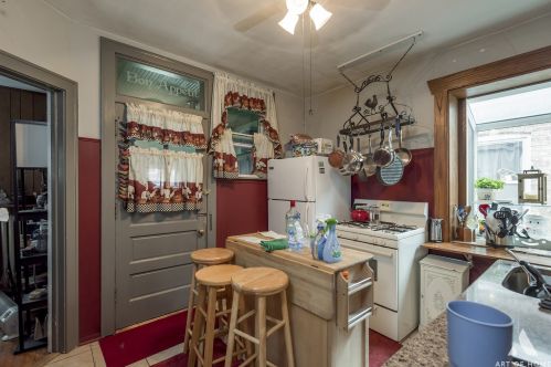 1728 107th St, Chicago, IL 60643-2704