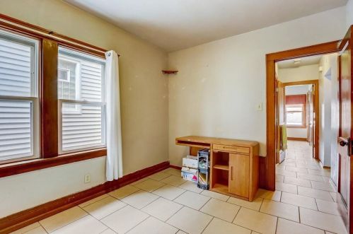 3030 15 Pl, Milwaukee WI 53215-3721 exterior