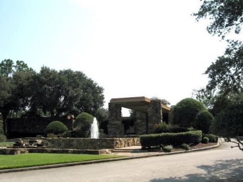 8615 Cross Country Dr, Humble TX 77346-6113 exterior