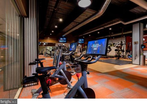 1900-20 Chestnut St, Philadelphia PA  19103-4610 exterior