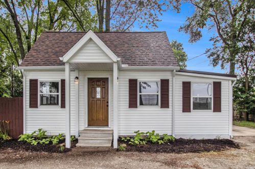 13568 Day Rd, Mishawaka IN 46545-4730 exterior