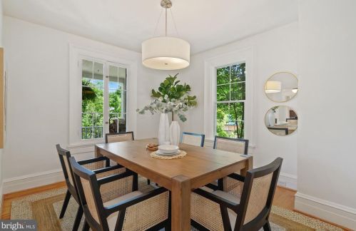 1847 47 Pl, Washington DC 20007-1910 exterior