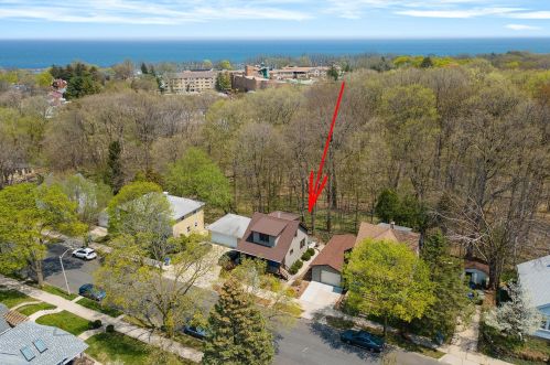 3324 Illinois Ave, Milwaukee WI 53207-3714 exterior