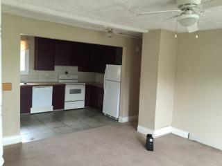 2122 Ohio St, Omaha NE  68110-2129 exterior