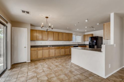 9009 6 St, Phoenix AZ 85020-3502 exterior