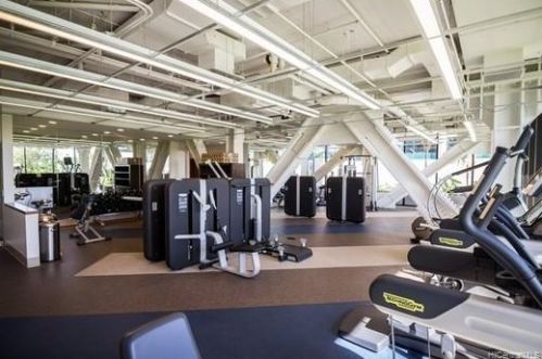 1555 Kapiolani Blvd, Honolulu HI 96814-4553 exterior