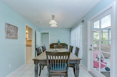 4219 Cartnal Ave, Tampa FL  33618-8600 exterior