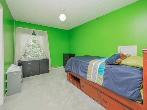 6303 Eagle Rdg Dr, Kalamazoo MI 49004-8677 exterior