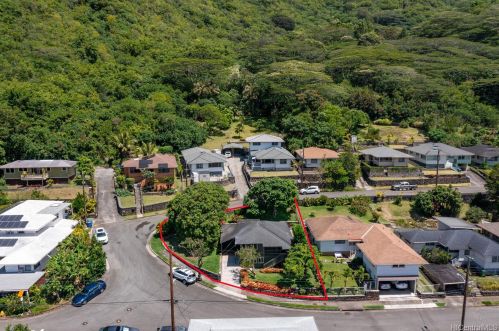 2424 Myrtle St, Honolulu, HI 96816-3137