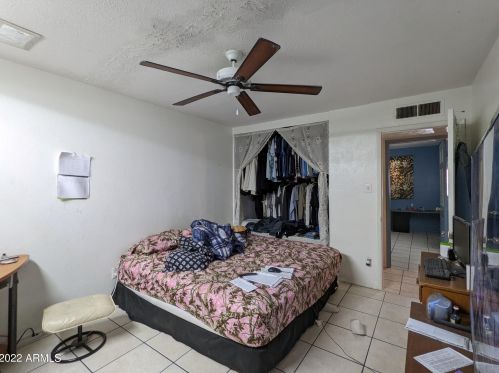 4225 Cavalier Dr, Phoenix AZ 85017-1727 exterior