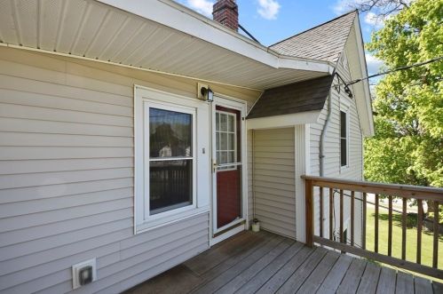 30 Apricot St, Worcester MA  01603-1521 exterior