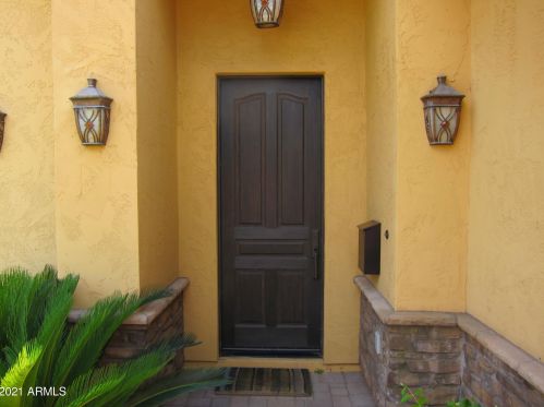 4245 Cheery Lynn Rd, Phoenix AZ  85018-6428 exterior